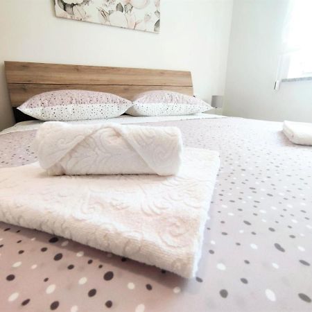 Apartman Dori Пула Екстер'єр фото